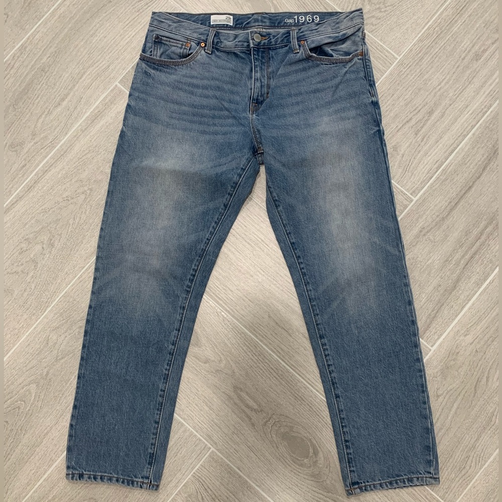 Gap Perfect Distressed Sexy Boyfriend Jeans Size 29